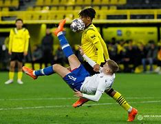 爱游戏官网-今晚体能课后，多特蒙德门线救险备战NBA常规赛，球迷炸锅，更衣室氛围转暖的简单介绍